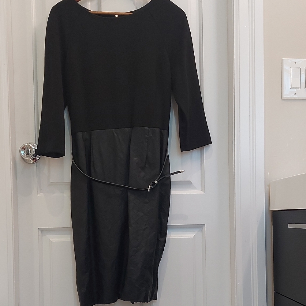 Calvin Klein Elegant Black Long Sleeve Dress